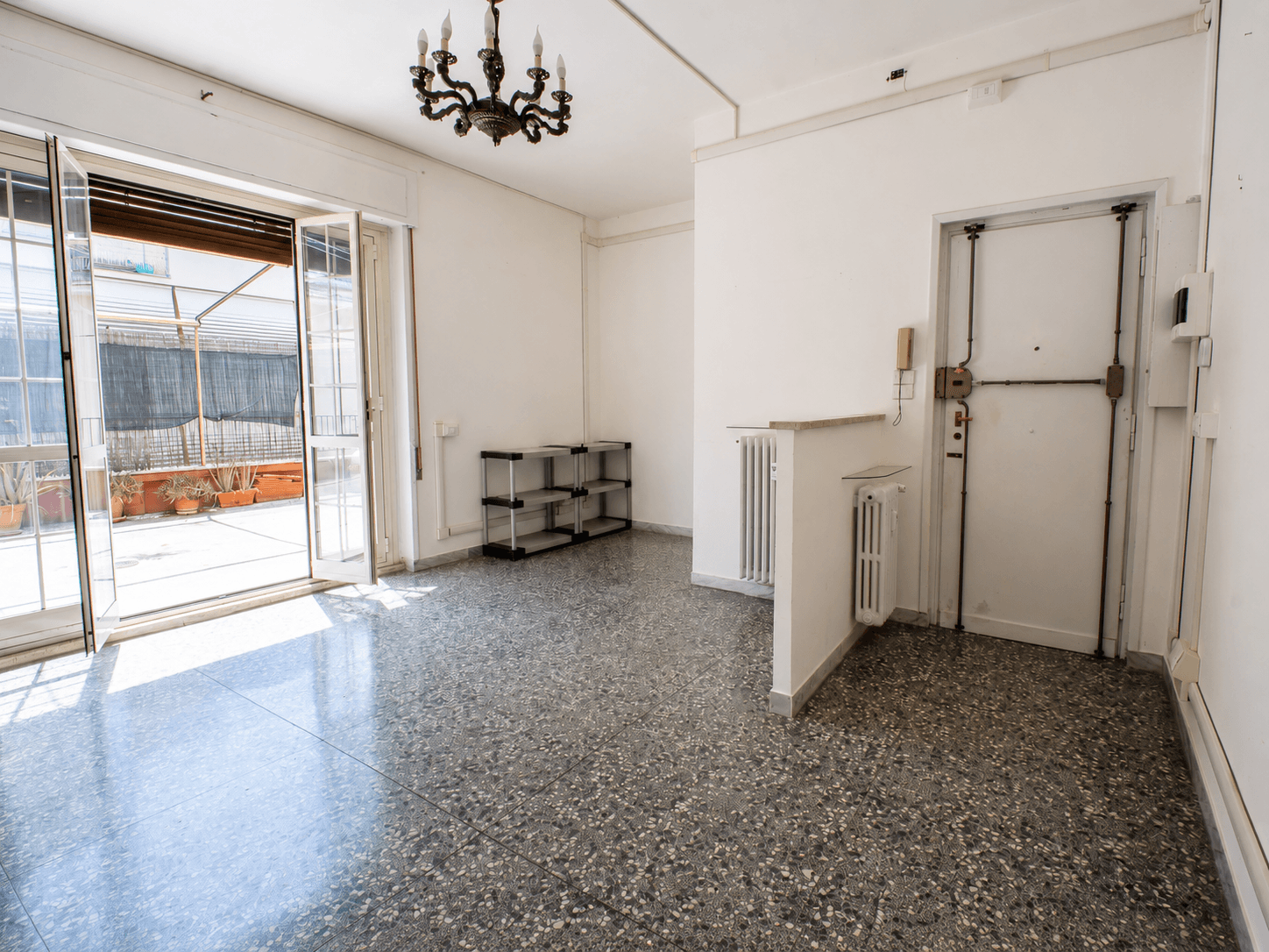 La sfida è non vendere ciò che la casa è oggi, ma raccontare con chiarezza ciò che può diventare